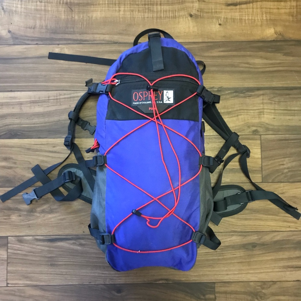 Vintage Osprey Pika Backpack 24”x12”